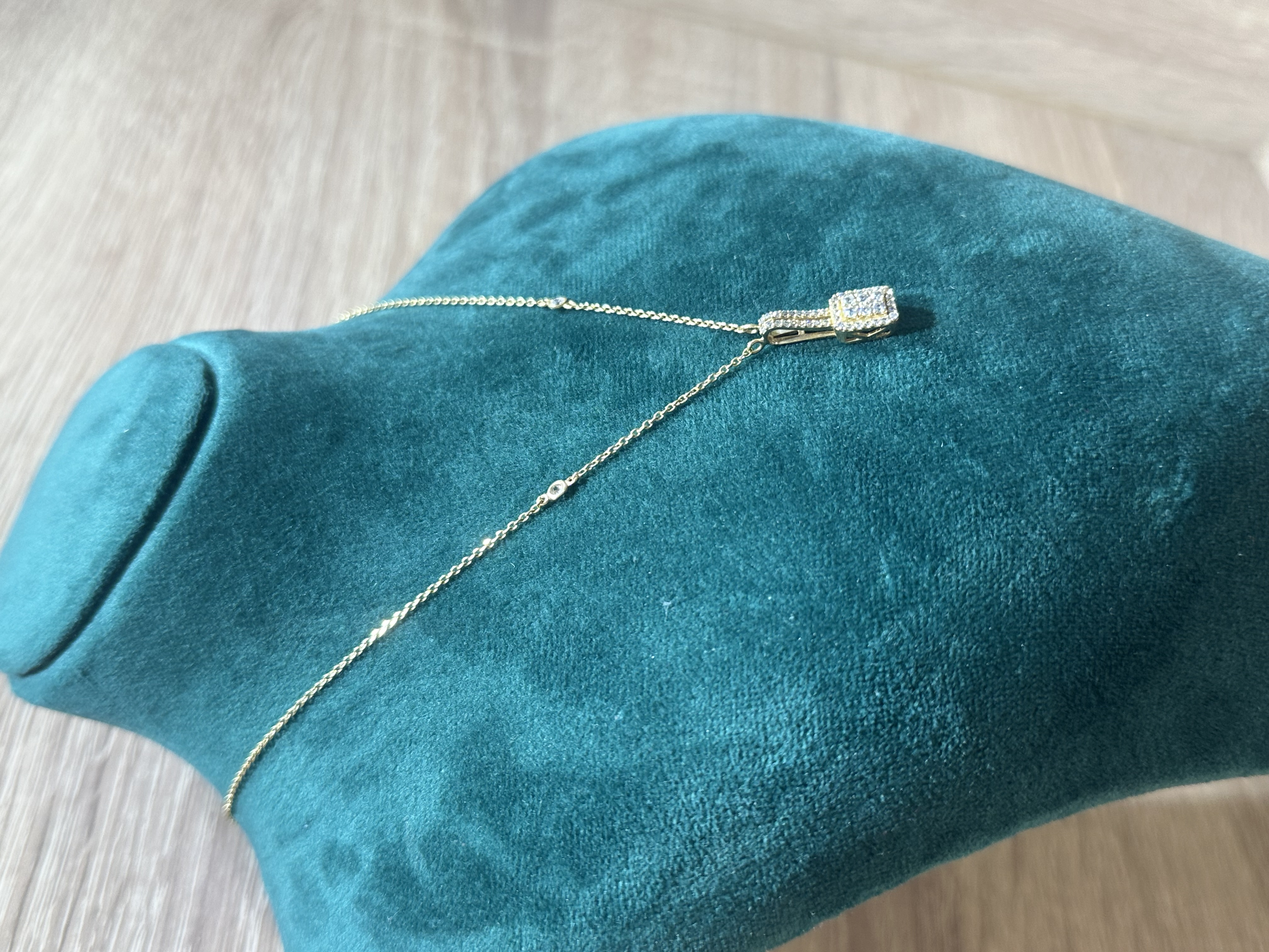 Collier Marteau Pavé